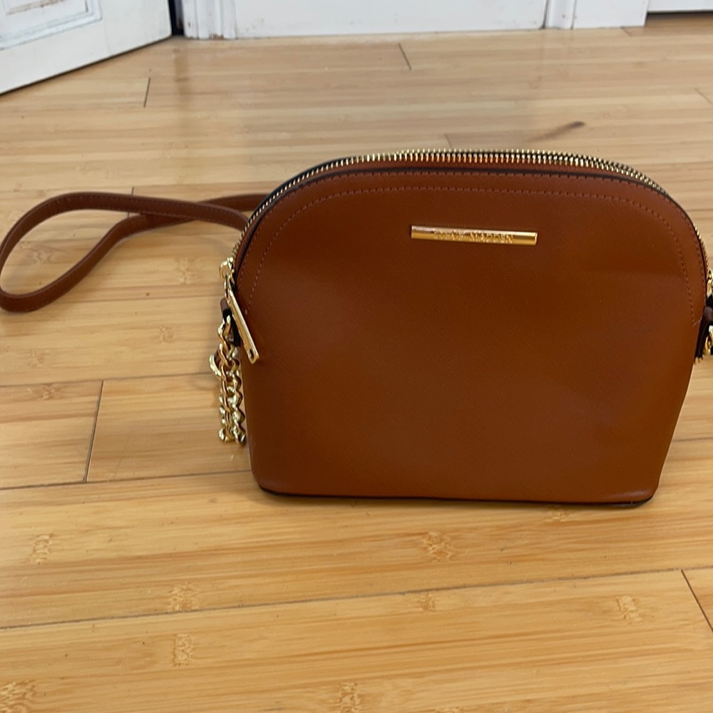 Brown Steve Madden crossbody bag